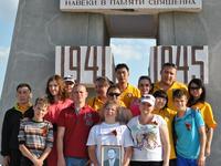 Астраханские энергетики вместе с коллегами «Калмэнерго» почтили память героев войны 28 армии в Хулхуте